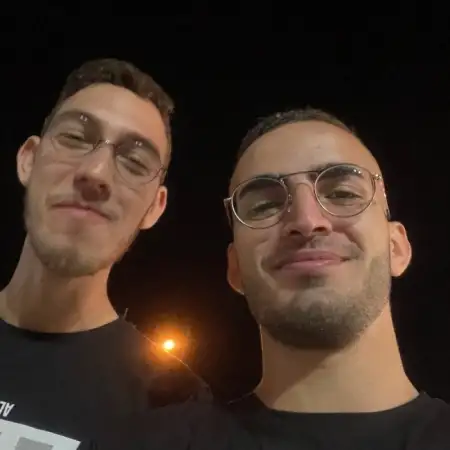אברהם, 23Tel Aviv 