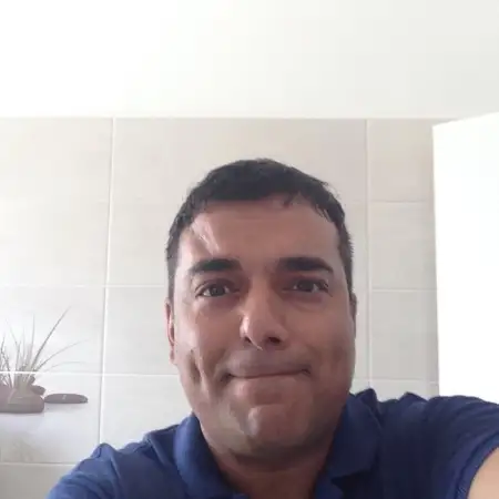 משה, 47Rishon LeZion 