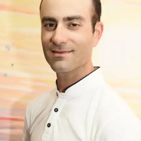 אורי, 45Petah Tikva 