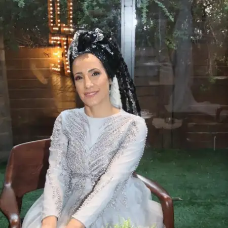 יפית, 46Hedera 