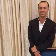 Photo אורי 3 אורי הג&rsquo;נטלמן מזמין אותך לשבת