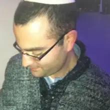 Photo אורי 1 אורי הצנוע שניחן בלב זהב