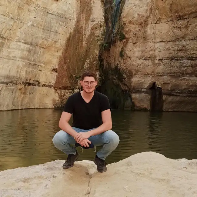 נעם, 21, Modiin - EnDatimDate